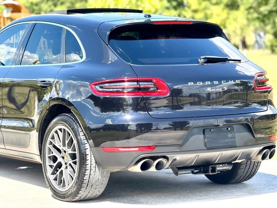 2015 Porsche Macan - Image 10 of 18