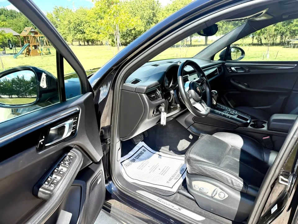 2015 Porsche Macan - Image 12 of 18