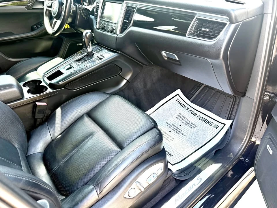 2015 Porsche Macan - Image 18 of 18