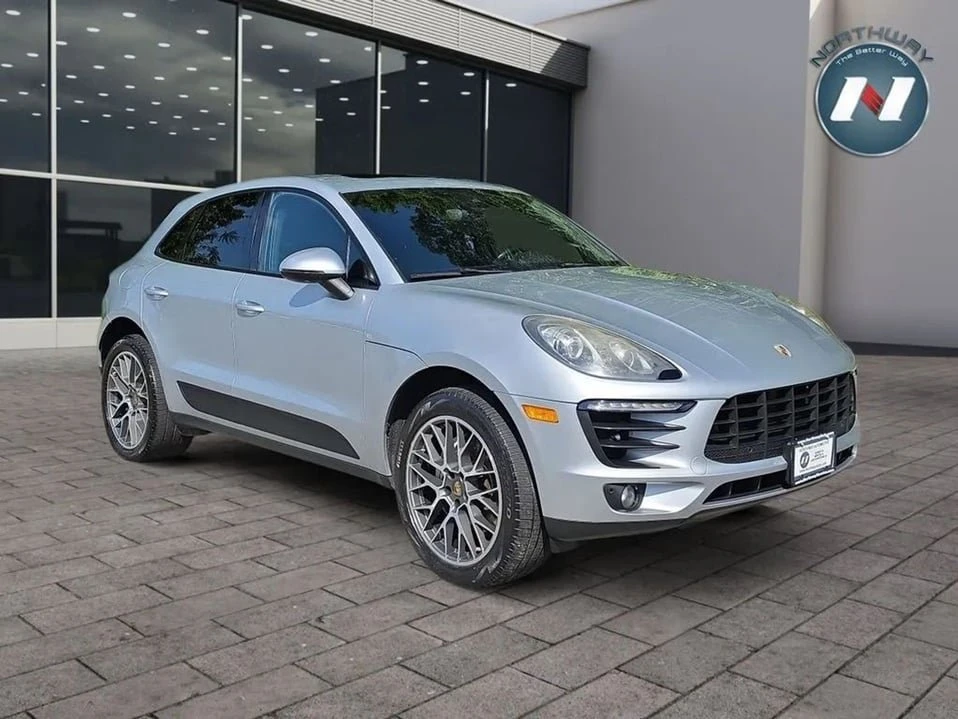 2015 Porsche Macan - Image 7 of 18