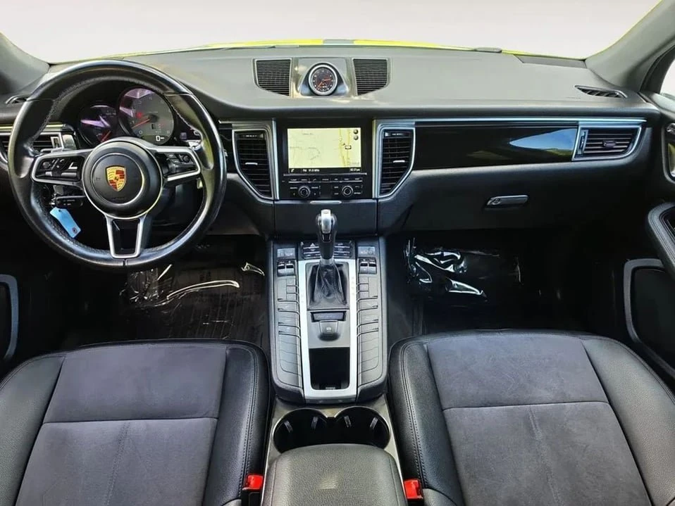 2015 Porsche Macan - Image 10 of 18