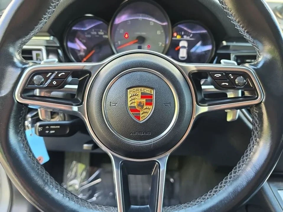 2015 Porsche Macan - Image 12 of 18
