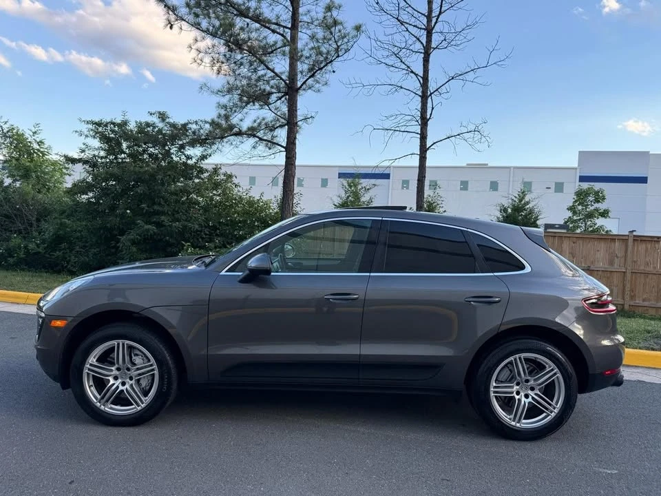 2015 Porsche Macan - Image 10 of 20