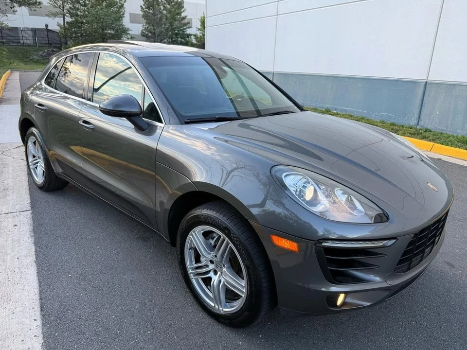 2015 Porsche Macan - Image 15 of 20