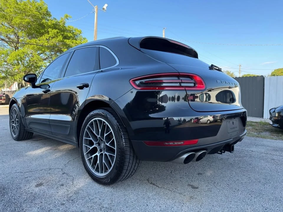 2015 Porsche Macan - Image 9 of 20