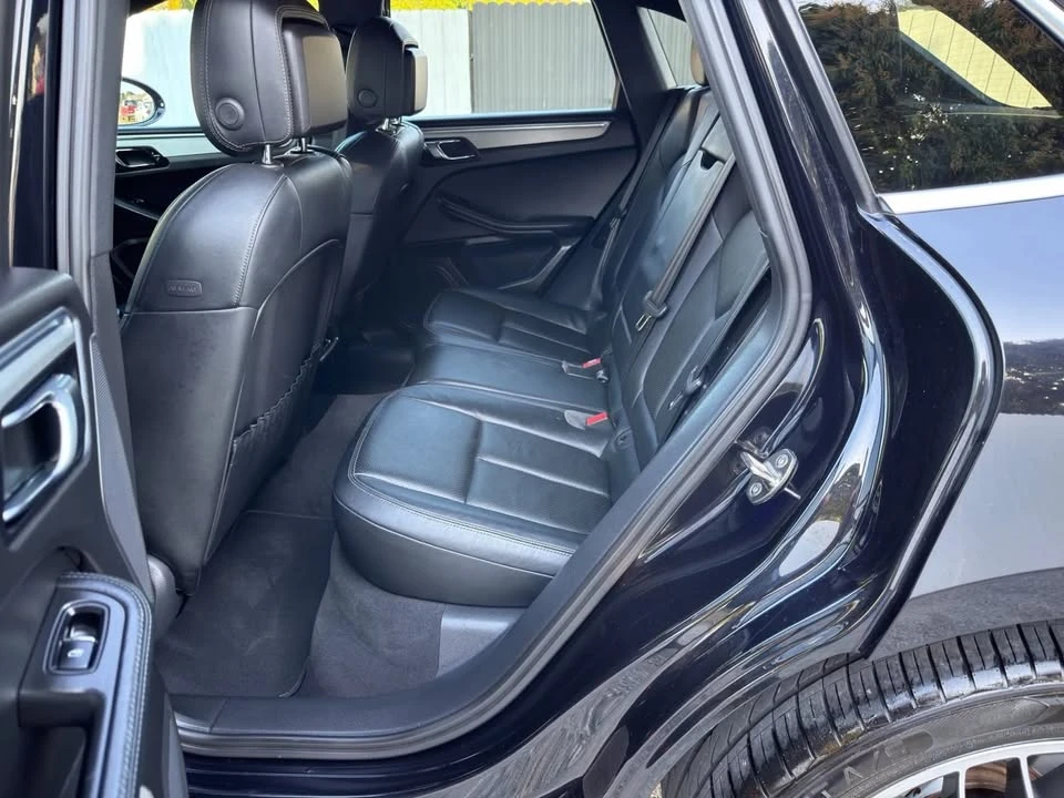 2015 Porsche Macan - Image 10 of 20
