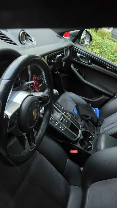 2015 Porsche Macan - Image 4 of 4