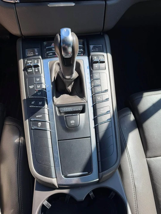 2015 Porsche Macan S - Image 12 of 12