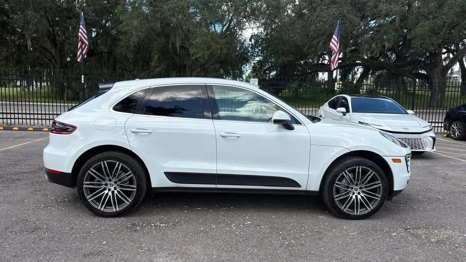 2015 Porsche Macan - Image 4 of 13