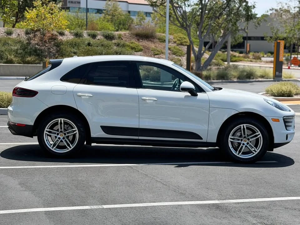 2015 Porsche Macan S - Image 2 of 20