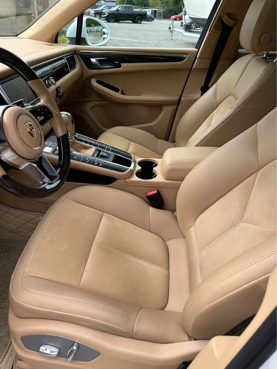 2015 Porsche Macan - Image 9 of 12