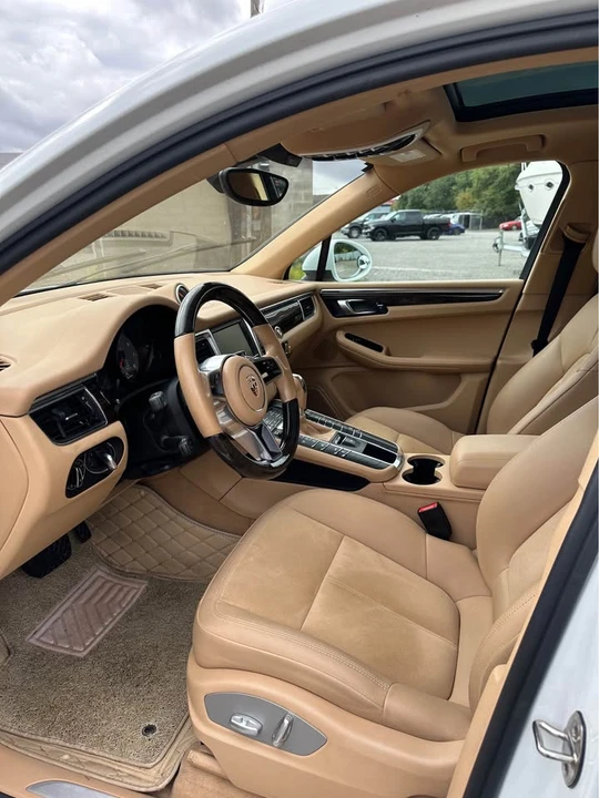 2015 Porsche Macan - Image 5 of 12