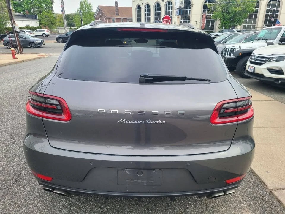 2015 Porsche Macan - Image 8 of 20