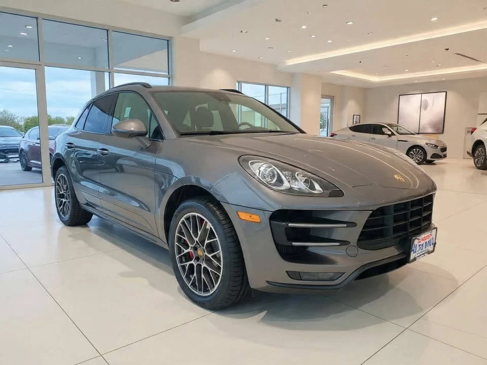 2015 Porsche Macan - Image 2 of 20