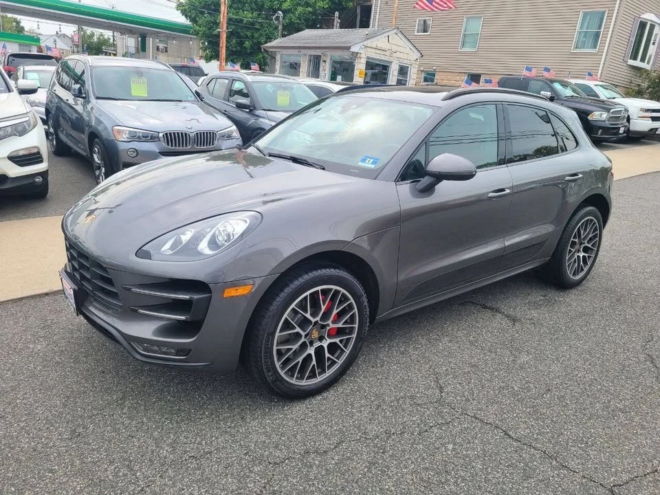 2015 Porsche Macan - Image 19 of 20