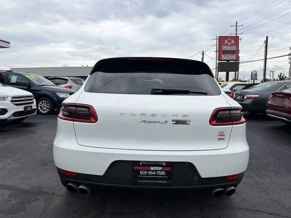 2015 Porsche Macan - Image 10 of 20