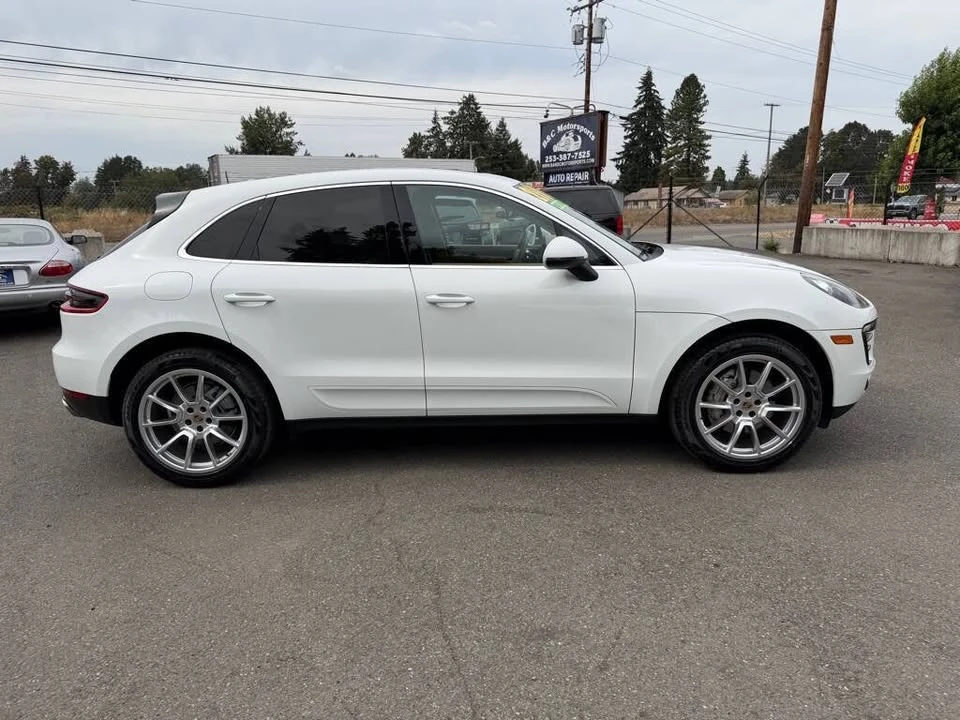 2015 Porsche Macan - Image 7 of 20