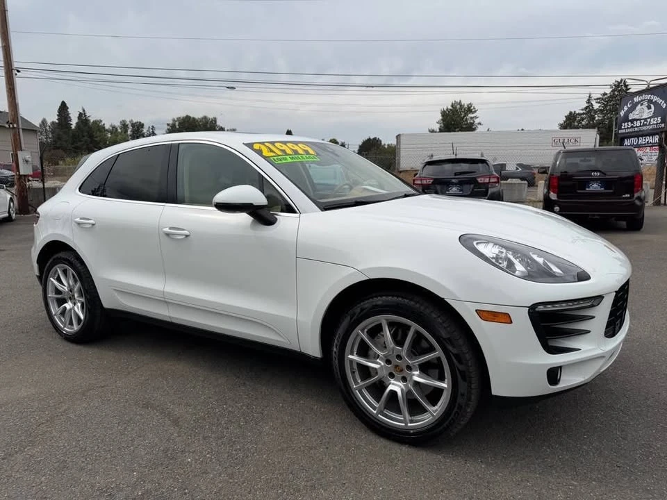 2015 Porsche Macan - Image 2 of 20
