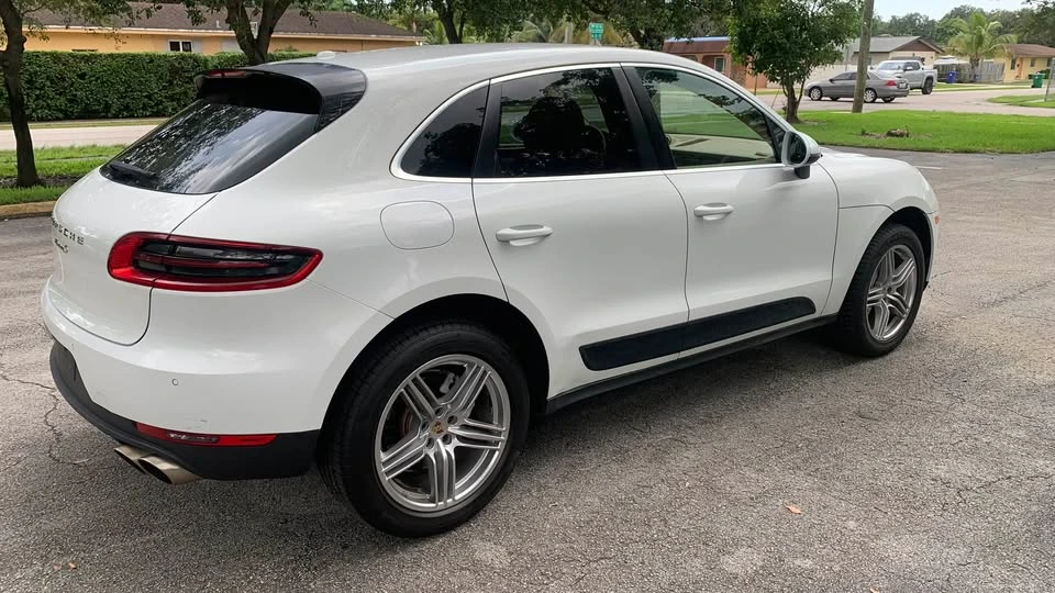 2015 Porsche Macan - Image 5 of 12