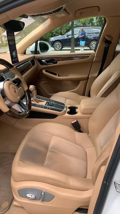 2015 Porsche Macan - Image 10 of 12