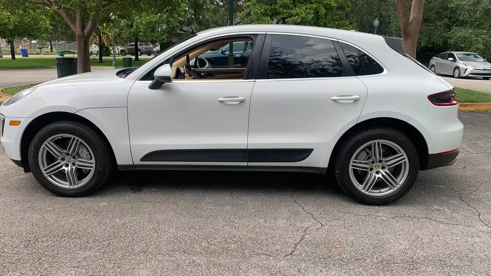 2015 Porsche Macan - Image 4 of 12