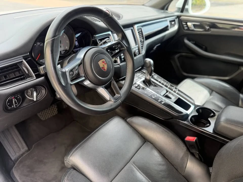 2015 Porsche Macan S - Image 10 of 20