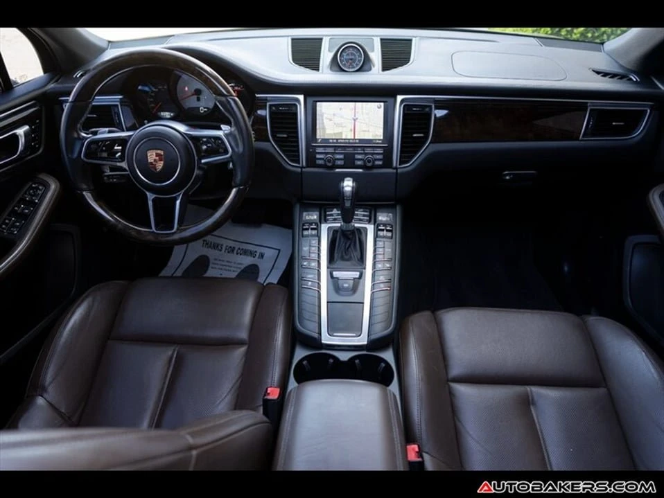 2015 Porsche Macan - Image 16 of 20