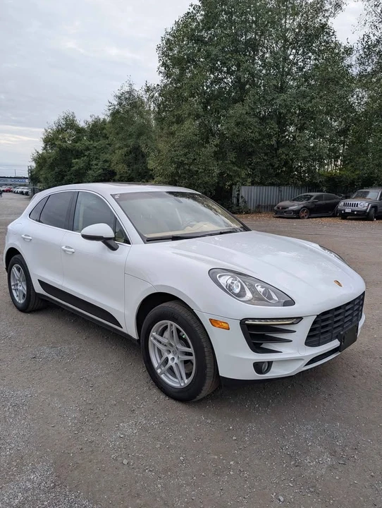 2015 Porsche Macan - Image 2 of 12