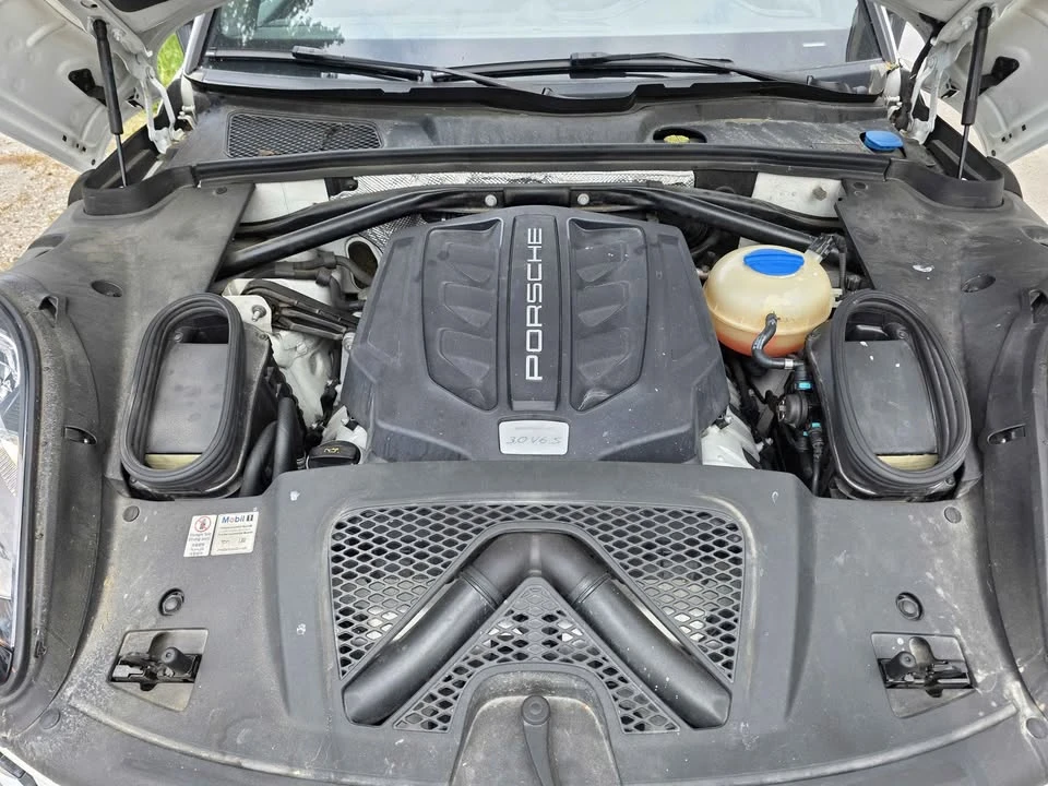2015 Porsche Macan - Image 12 of 12