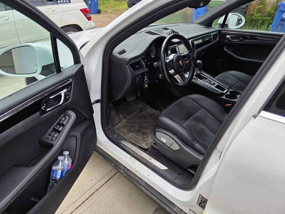 2015 Porsche Macan - Image 6 of 12