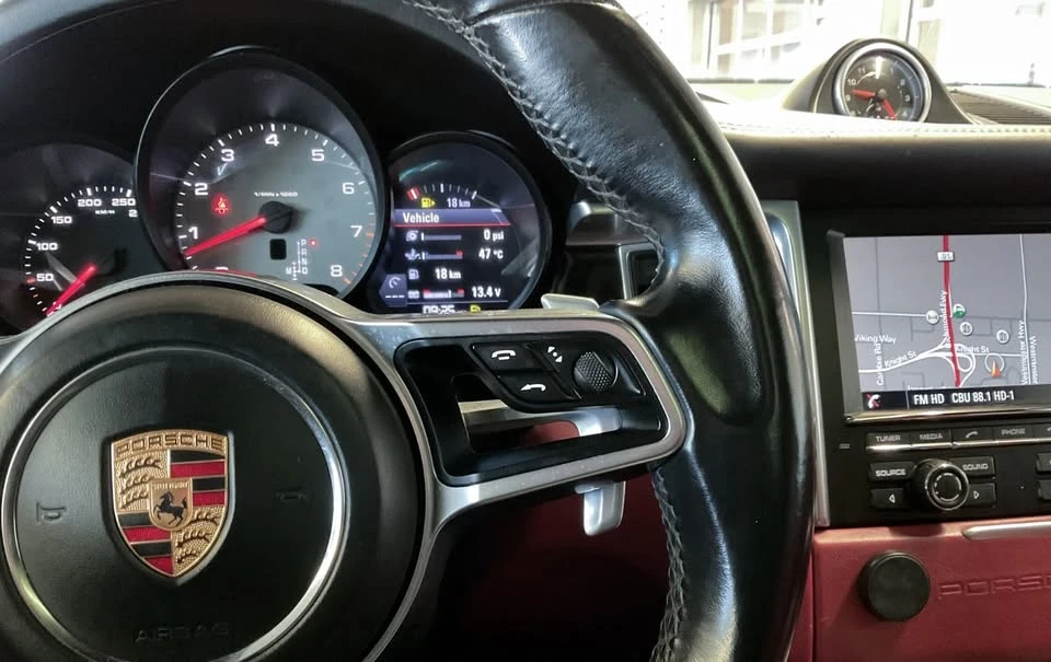 2015 Porsche Macan S - Image 11 of 20