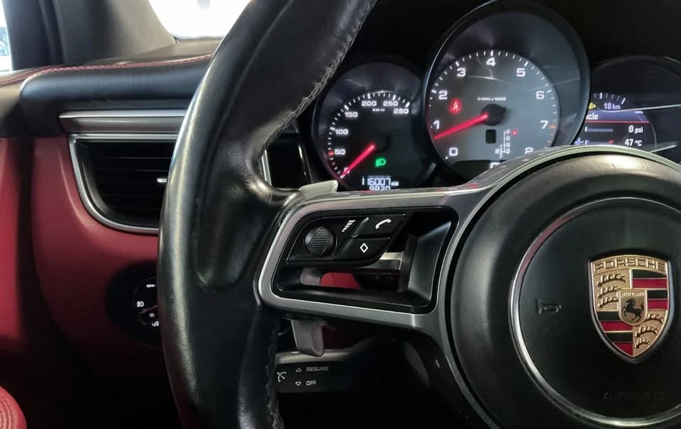 2015 Porsche Macan S - Image 12 of 20