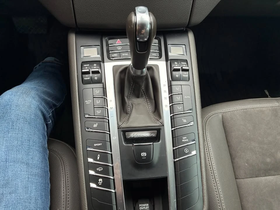 2015 Porsche Macan S - Image 16 of 16
