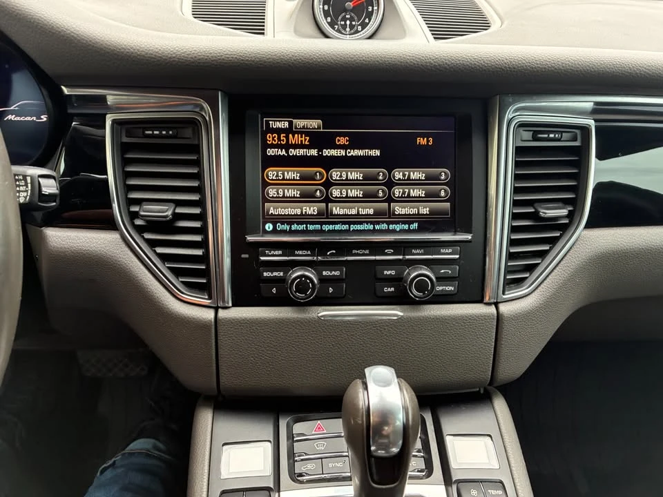 2015 Porsche Macan S - Image 15 of 16