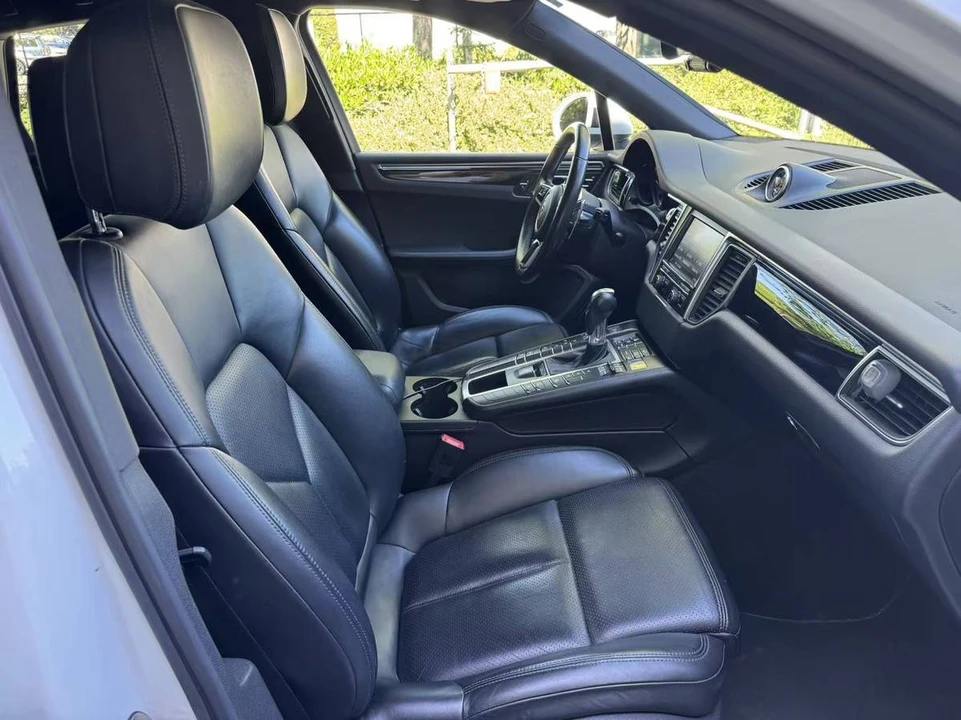 2015 Porsche Macan S - Image 9 of 11
