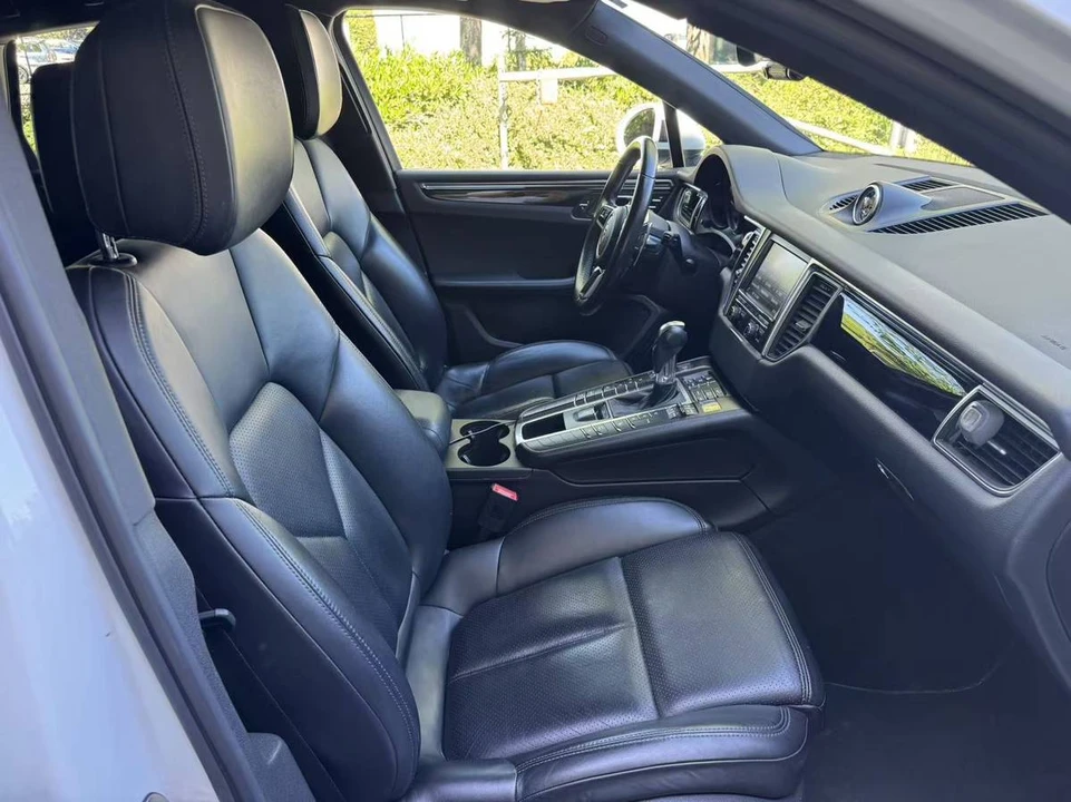 2015 Porsche Macan S - Image 9 of 11