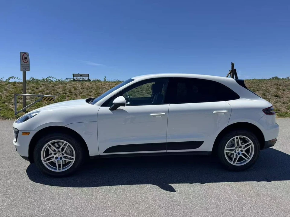 2015 Porsche Macan S - Image 2 of 11