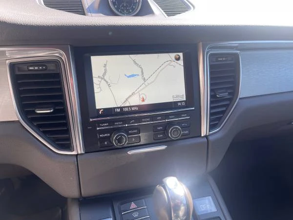 2015 Porsche Macan S - Image 10 of 21