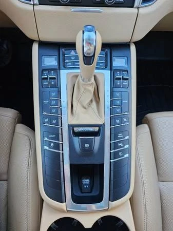 2015 Porsche Macan S - Image 10 of 19
