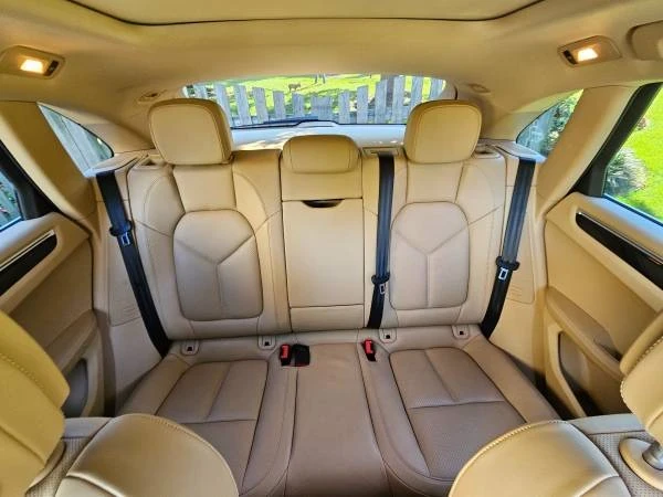 2015 Porsche Macan S - Image 14 of 19