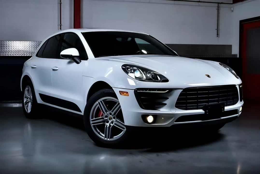 2015 Porsche Macan S - Image 11 of 30