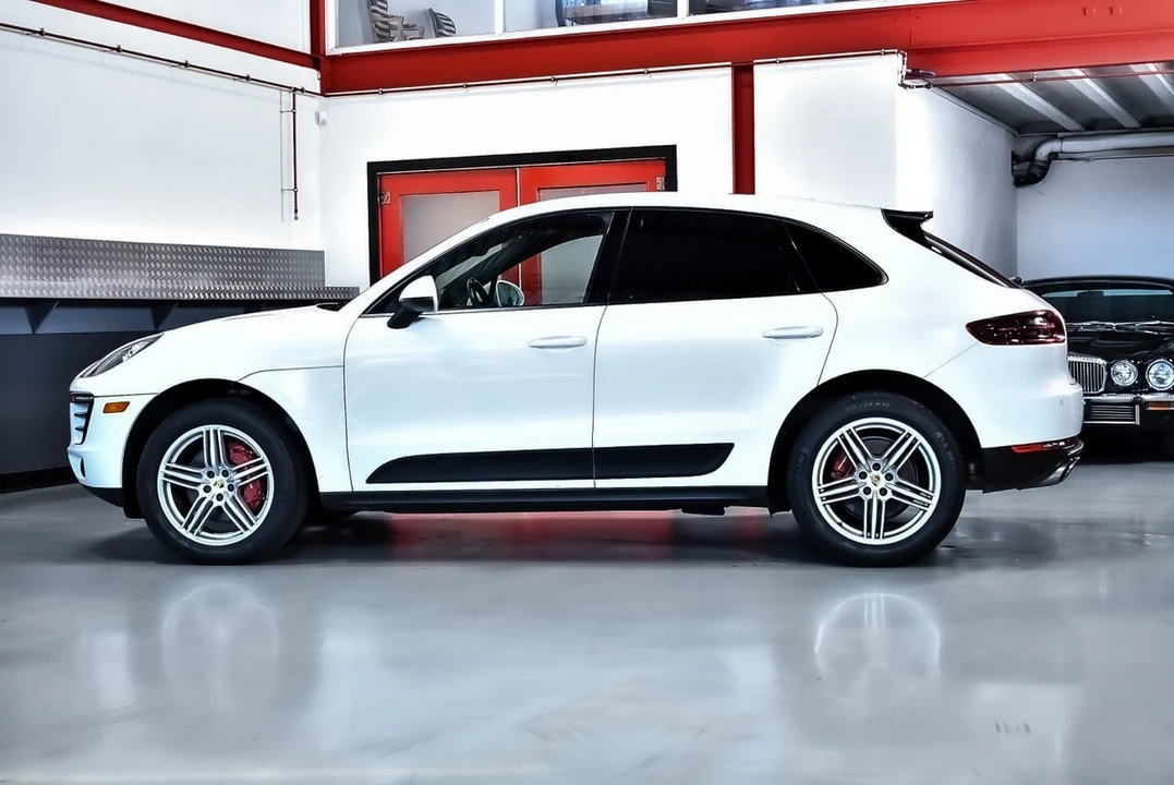 2015 Porsche Macan S - Image 25 of 30