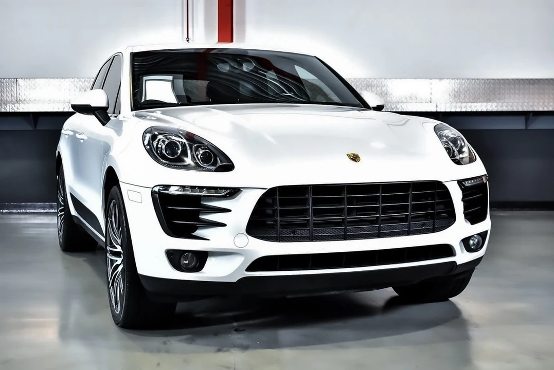 2015 Porsche Macan S - Image 9 of 30