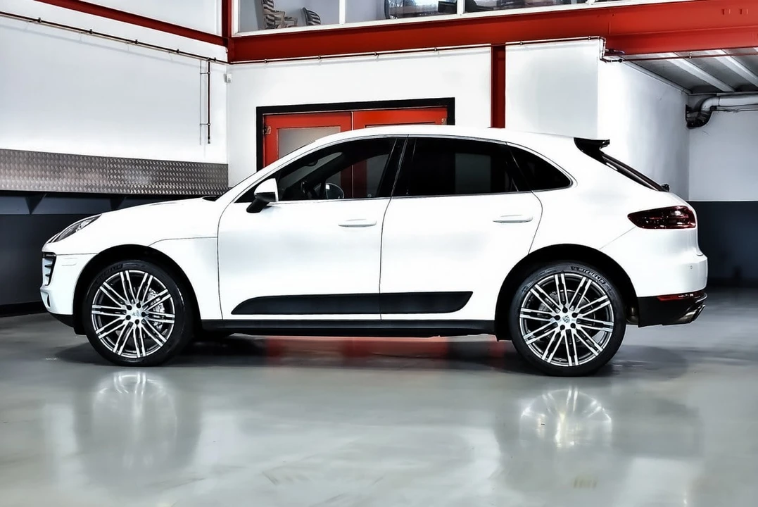2015 Porsche Macan S - Image 27 of 30