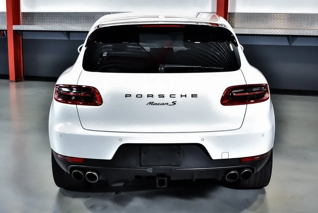 2015 Porsche Macan S - Image 19 of 30