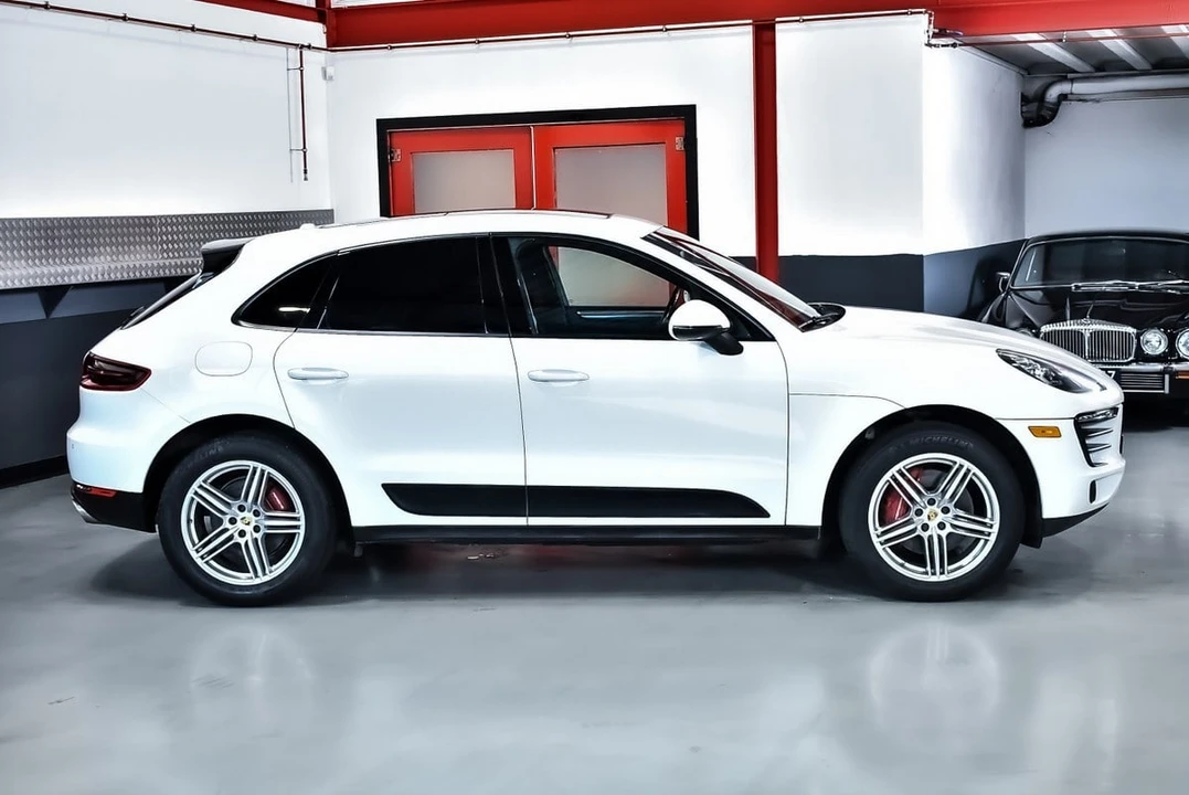 2015 Porsche Macan S - Image 15 of 31