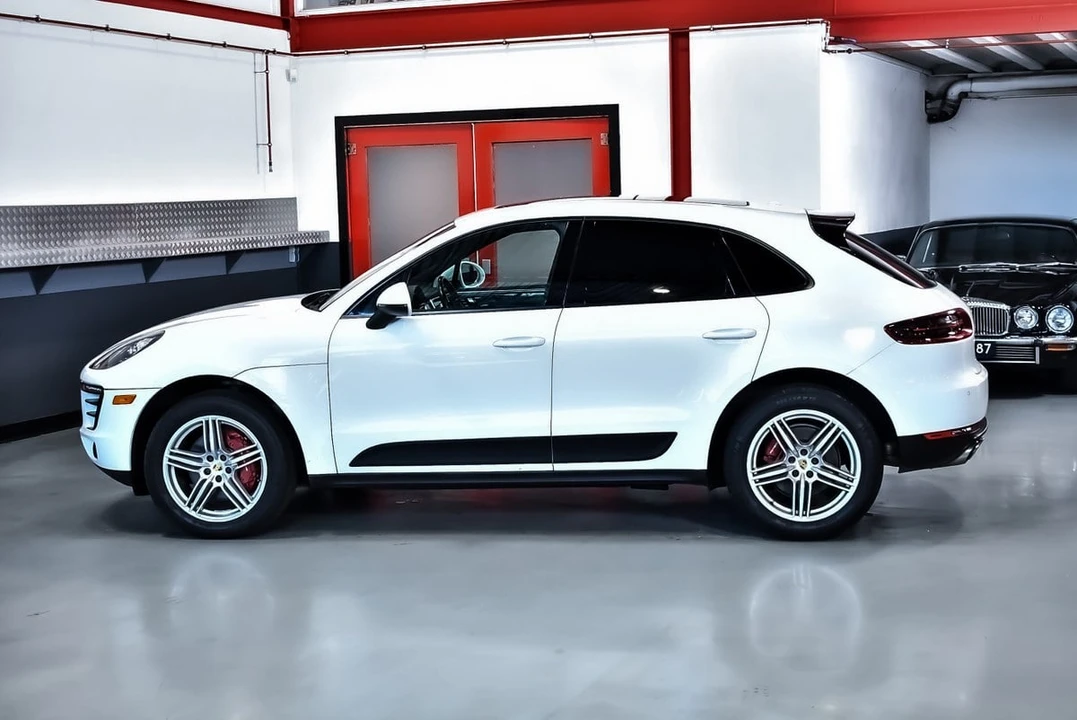 2015 Porsche Macan S - Image 24 of 31
