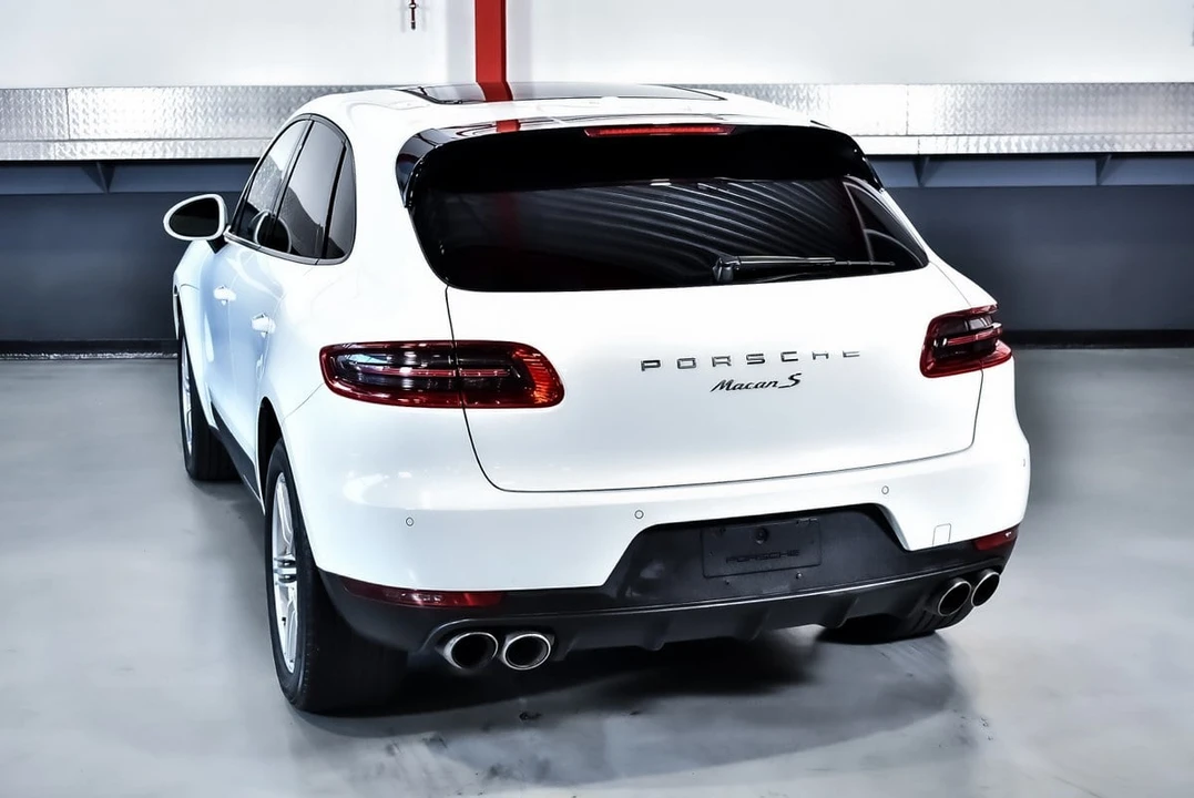 2015 Porsche Macan S - Image 19 of 31