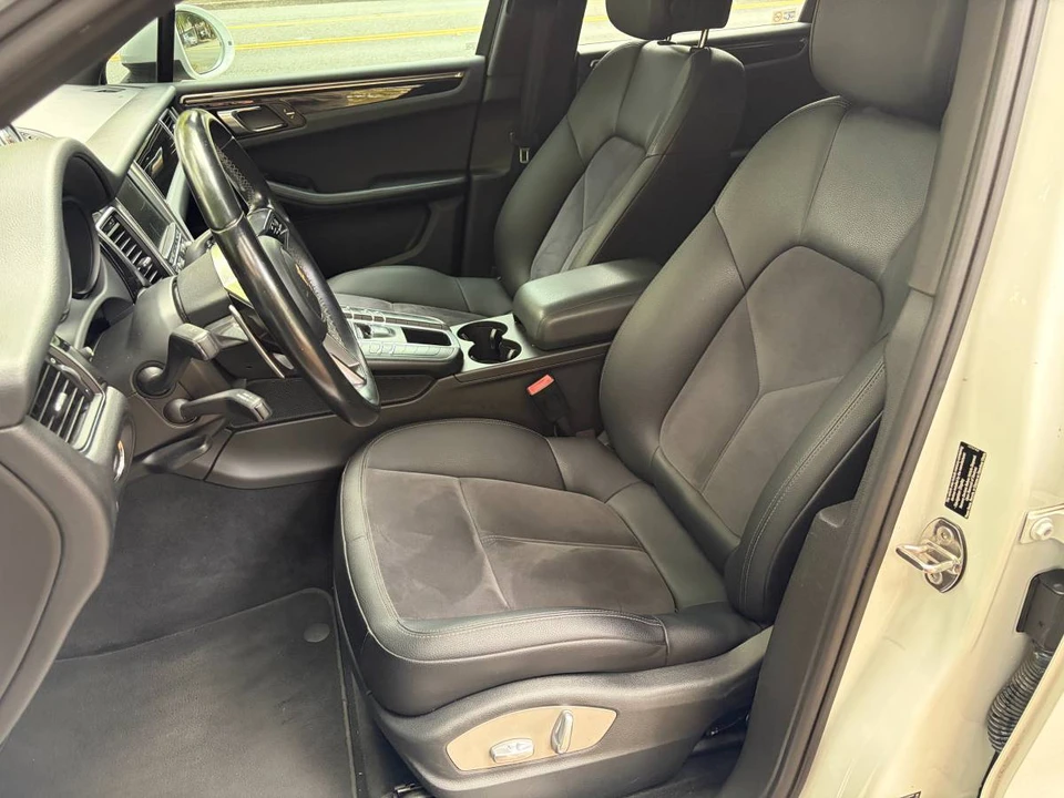 2015 Porsche Macan S - Image 14 of 19