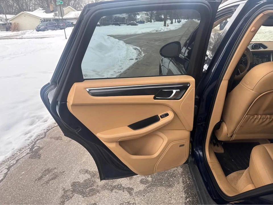 2015 Porsche Macan S - Image 8 of 20